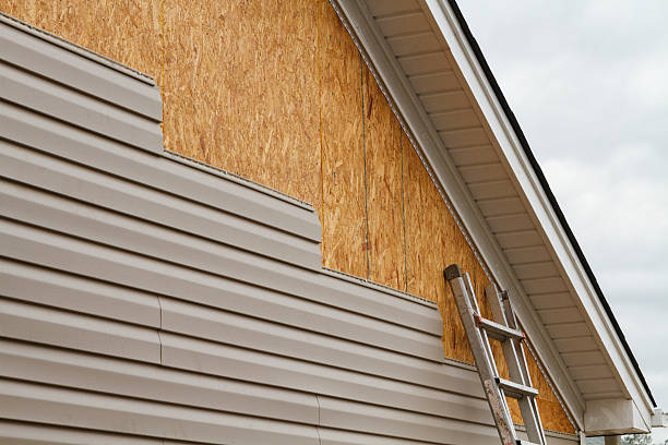 24/7 Emergency Vinyl Siding experts in Castalia, NC